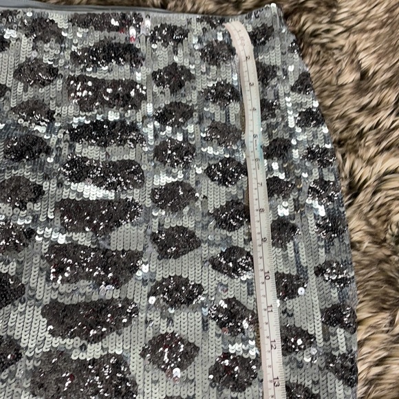 Express Sequin Mini-Skirt - Picture 3 of 4